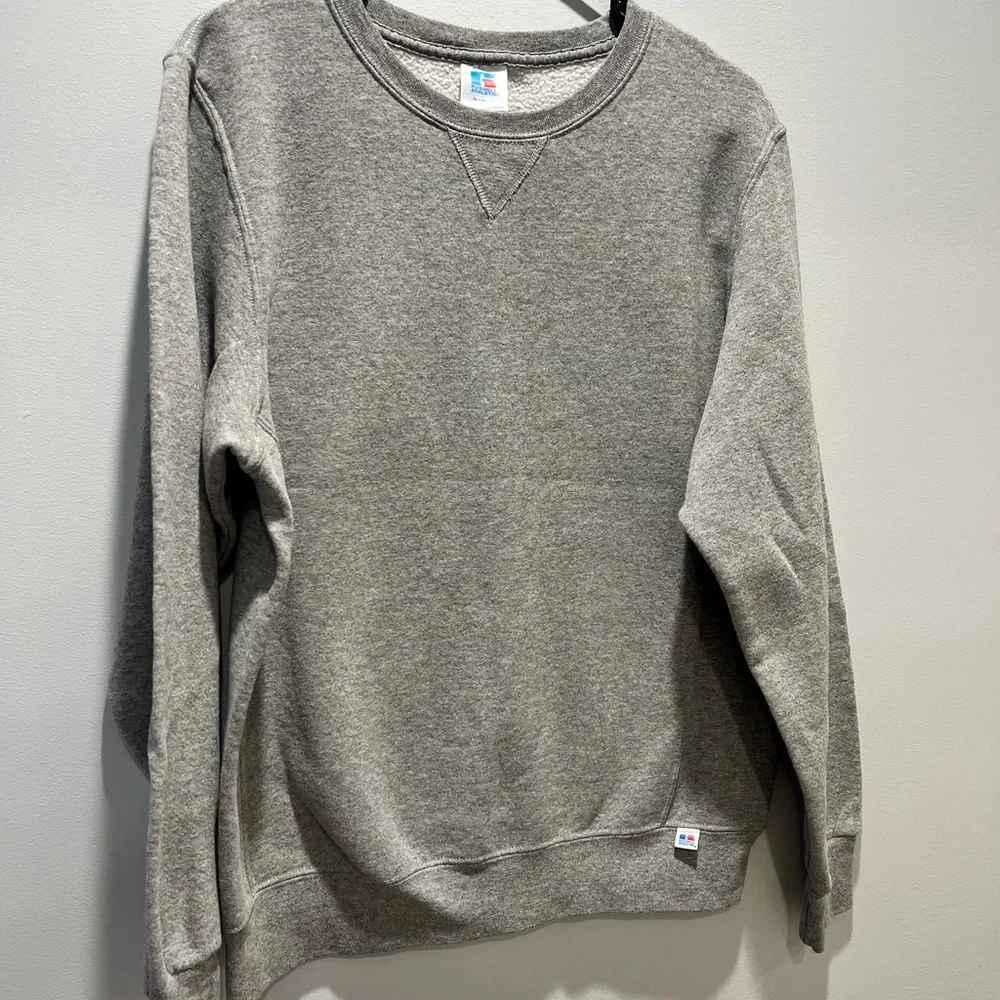 Vintage Russell Athletic Sweatshirt Gray Pullover Crewneck Medium‎